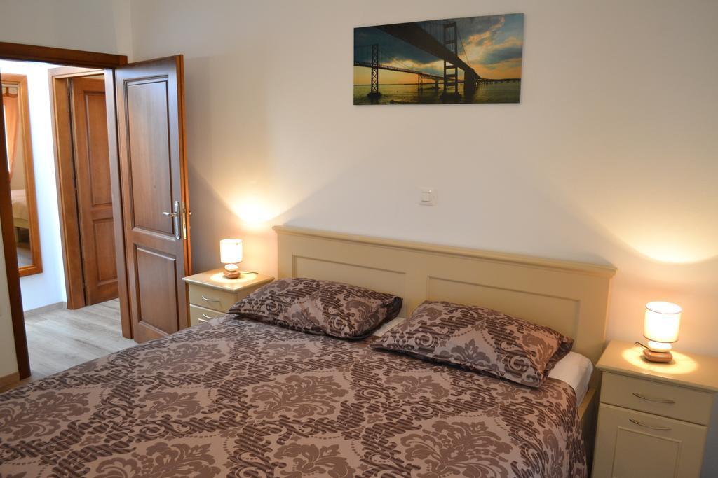 Holiday Home Mate Tinjan 部屋 写真